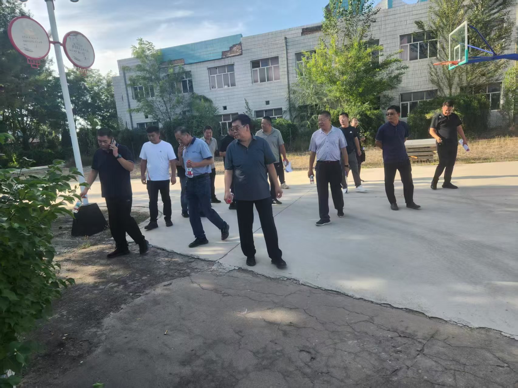 南通市人造草坪混合型塑胶跑道 - 厂家